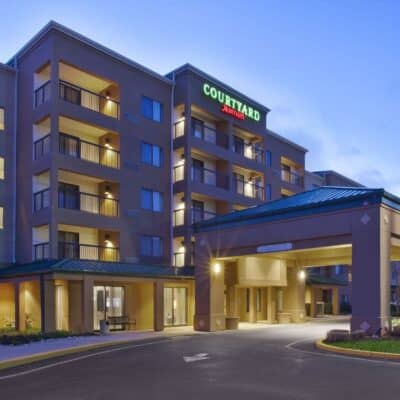 Courtyard Somerset hotel image