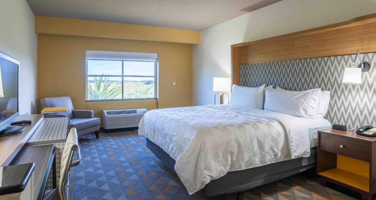 One bed suite at Holiday Inn & Suites Beaufort