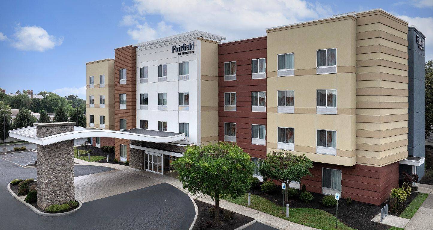 Exterior view of Fairfield Inn & Suites Wilmington New Castle