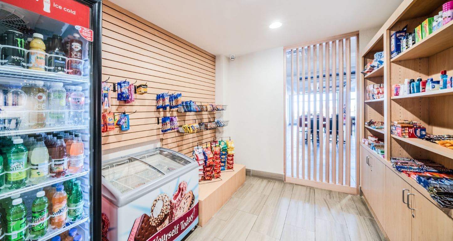 Shop at Holiday Inn Express & Suites Tappahannock