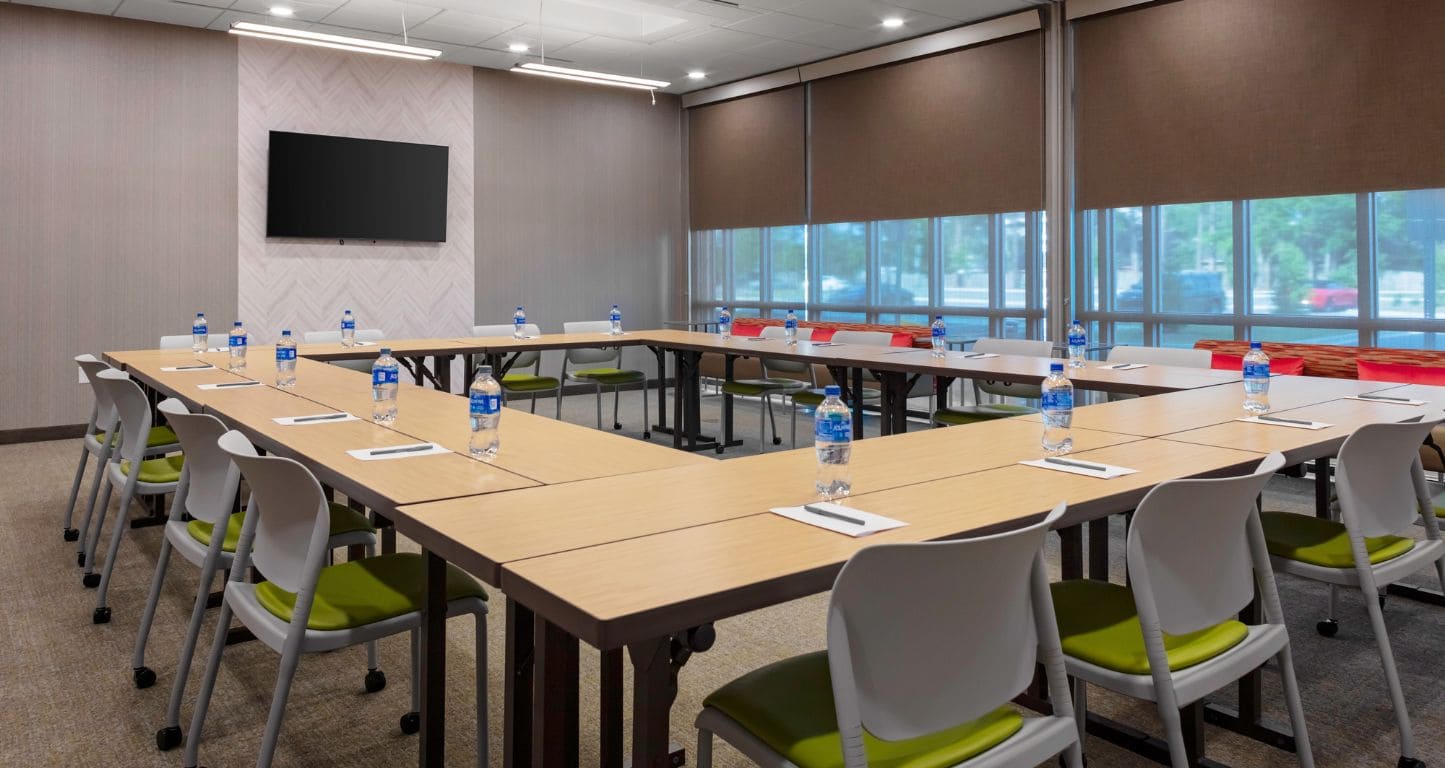 Meeting room at SpringHill Suites Beaufort